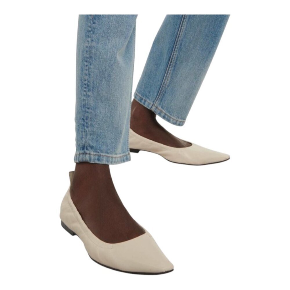 Brunello Cucinelli Vanilla White Beige Flats with Monili Detail Size 40.5 s 9.5